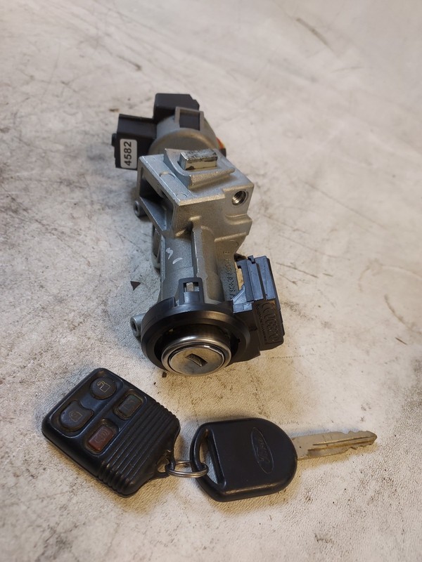 05-07 Ford Five Hundred 500 Ignition Switch w/ Key Immobilizer 5F93-3F880-AB OEM