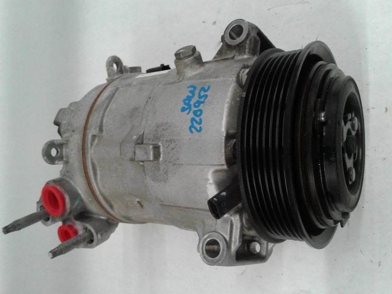 17-'24 CHRYSLER PACIFICA AC Compressor w/o rear AC 33k miles OEM 1 Year Wnty!