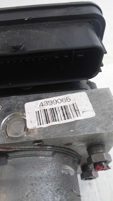 2021 VOLVO XC40 ABS Hydraulic Assembly OEM 31445742 59000 Miles Black