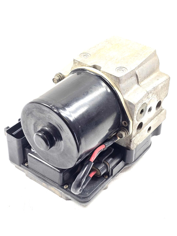 Isuzu Rodeo 4X2 ABS Anti Lock Brake Pump Assembly 1999 P/N 897263884