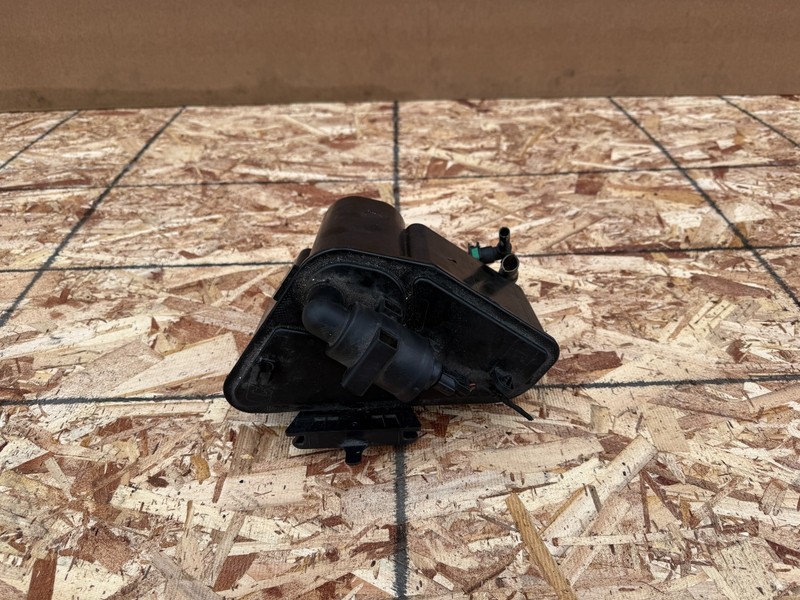 INFINITI QX30 2017-2019 OEM FUEL GAS VAPOR EVAPORATOR CHARCOAL CANISTER ASSY