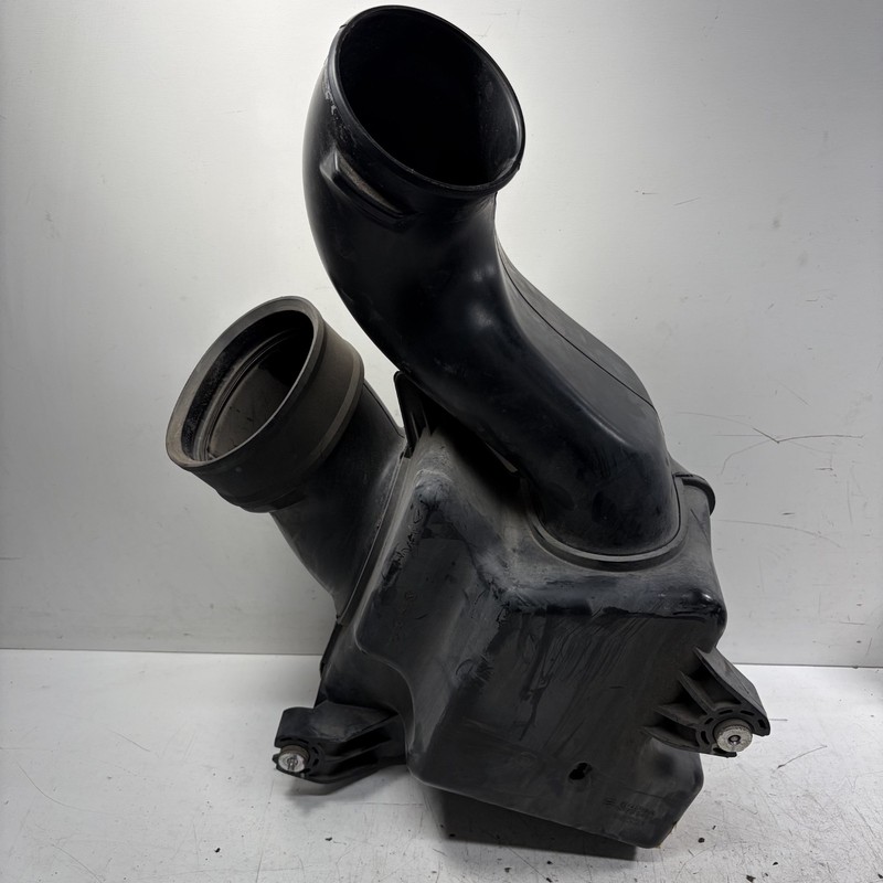 09-15 Honda Pilot Air Intake Resonator Chamber 17230-RN0-A01 OEM