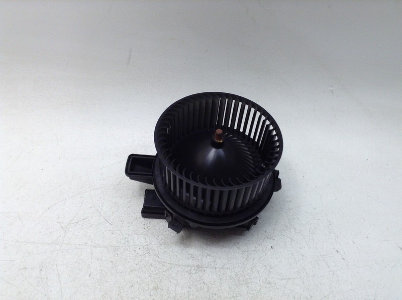 17-19 AUDI A4 AC HEATER BLOWER MOTOR FAN OEM