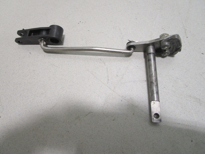 0432014 Evinrude Johnson Outboard Shift Shaft & Shift Lever 334058