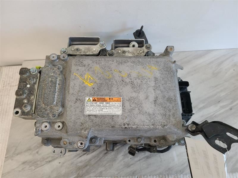 Conv/Invert/Charger Inverter Fits 13-18 LEXUS ES300H 573584