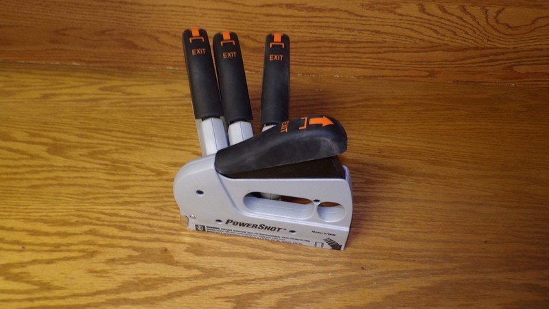 Power Shot Stapler Takes T50 Staples 5700M, Lot of 4 *FREE SHIPPING*
