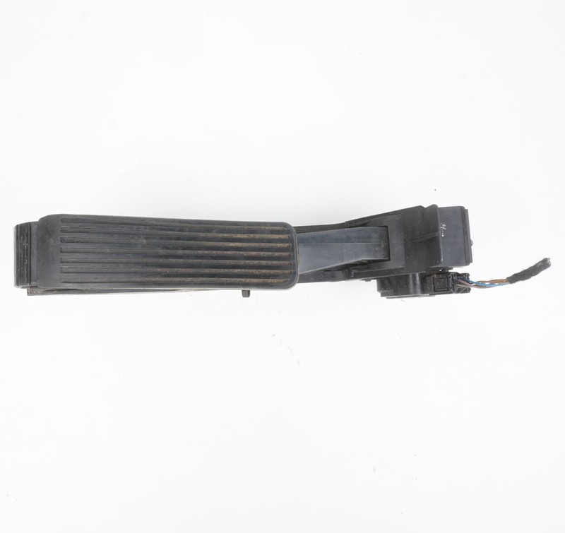 03-14 Mercedes W220 S430 S500 Accelerator Gas Pedal Throttle A2203000104 OEM