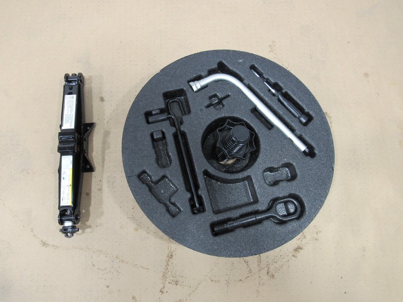 16-23 Audi TT 2019 Spare Tire Tool Kit Foam Jack Hook Wrench Cover*