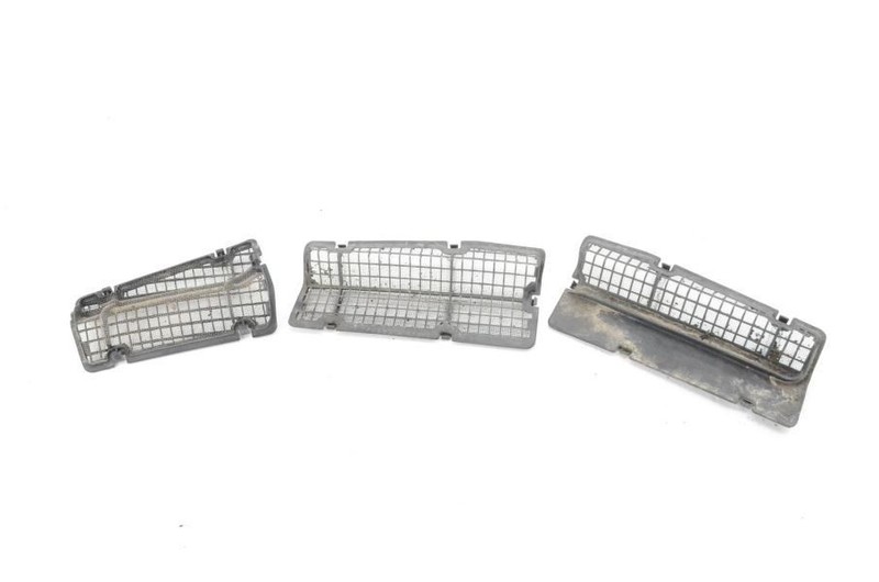 1986-1988 Toyota Supra MK3 7MGE Cowl Vent Air Vent Set 55783-14120