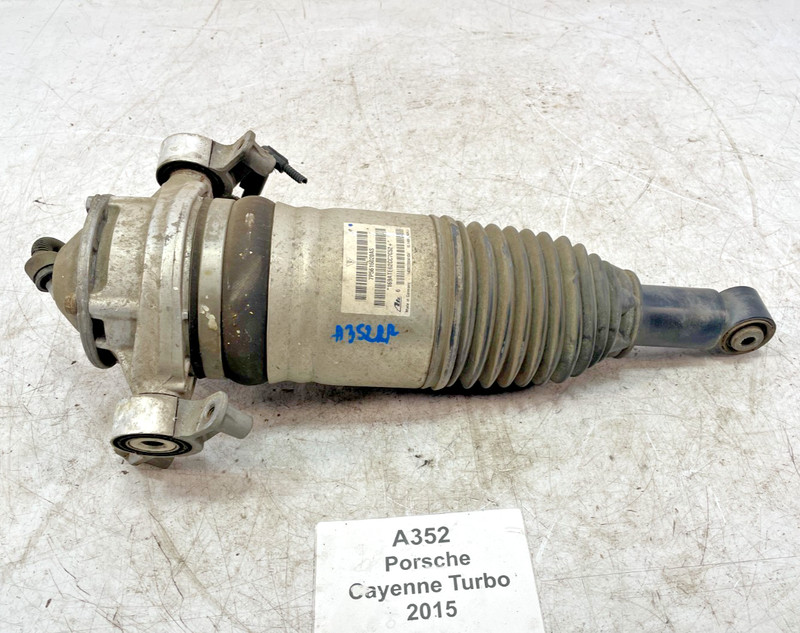 ✅ 11-18 OEM Porsche Cayenne Turbo 958 Rear Right Passenger Strut Shock Absorber