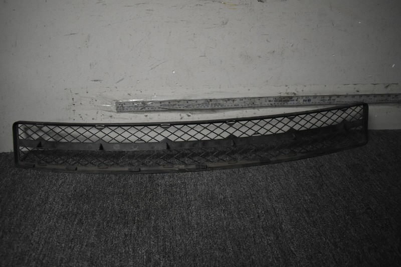 1995-1998 PORSCHE 911 CARRERA LOWER CENTER GRILLE FACTORY OEM