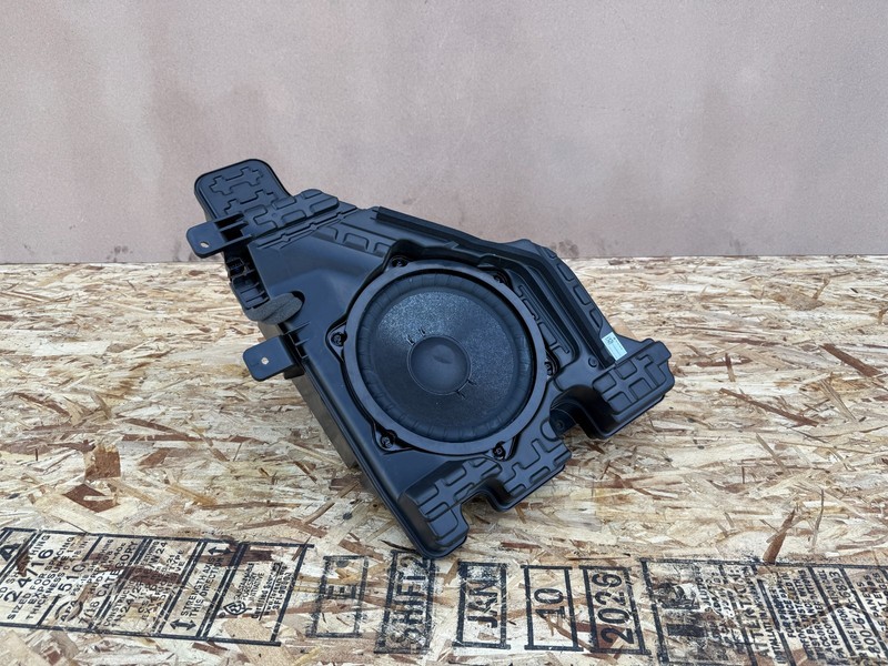 RIVIAN R1S 2022-2026 OEM REAR SUBWOOFER SUB WOOFER AUDIO SPEAKER BASS BOX