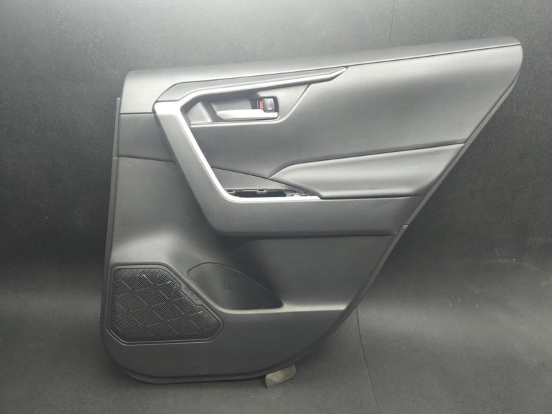 Rear Right Door Trim Panel 2023 Toyota RAV4 67630-0R133 2019 2020 2021 - 2025