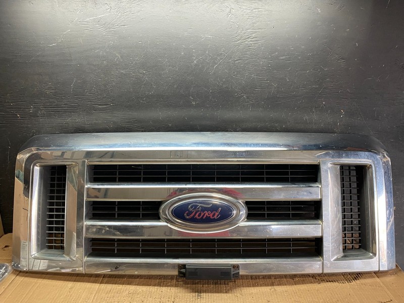2008 to 2014 Ford Econoline E150 E250 Front Upper Chrome Grill Grille u6357 DG