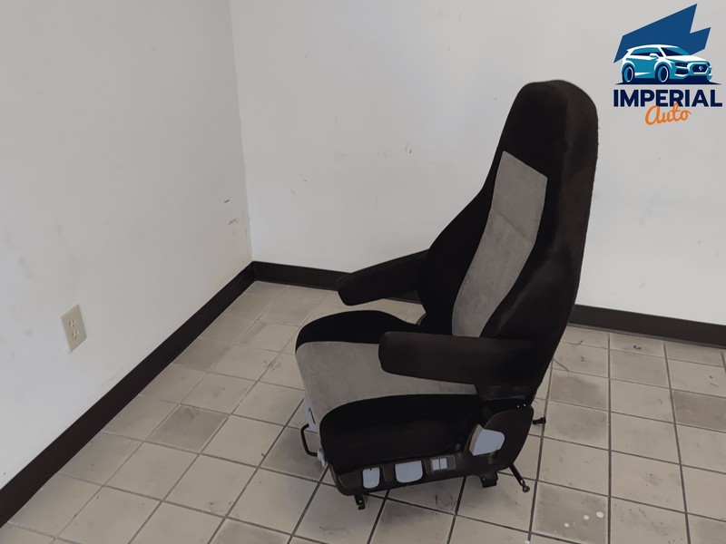 2018-2024 FREIGHTLINER CASCADIA FRONT LEFT DRIVER SIDE SEAT ASSEMBLY OEM