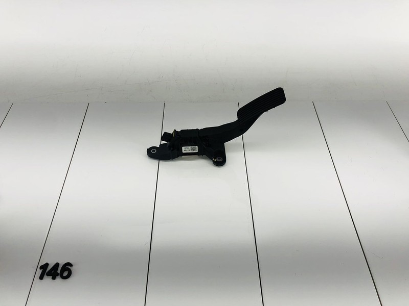 18-22 HYUNDAI ACCENT 1.6L L4 GASOLINE ENGINE MOTOR ACCELERATOR GAS PEDAL OEM