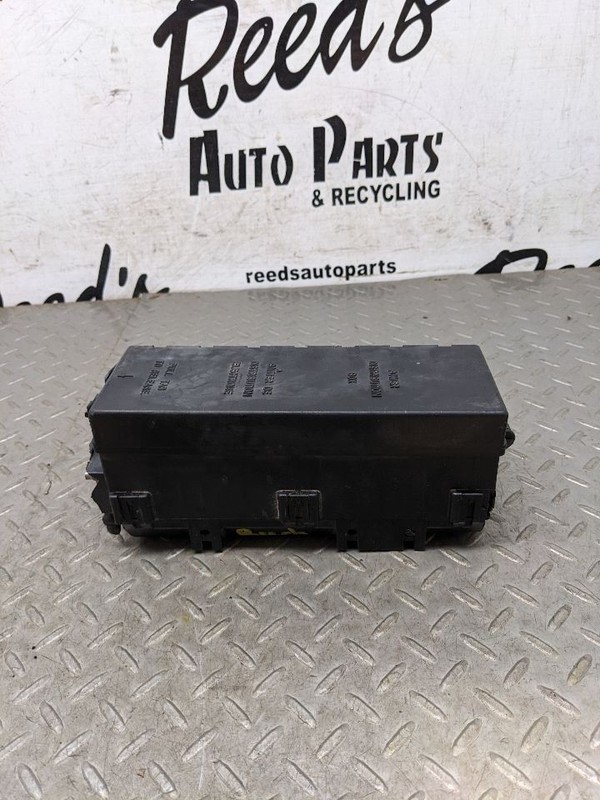 1993-1997 Ford Ranger 2.3L OEM underhood fuse box OEM1196265
