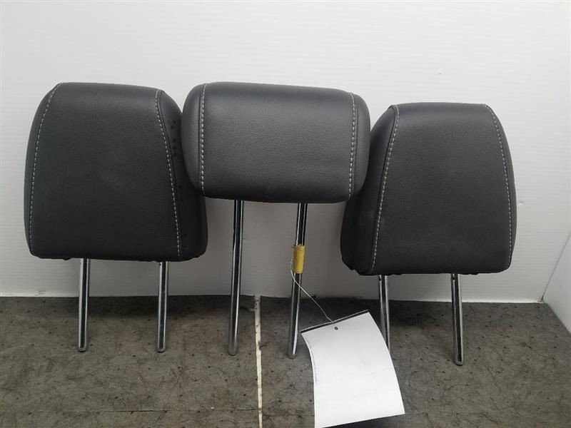 2017 2018 2019 ESCAPE 3 Rear Headrests 922998