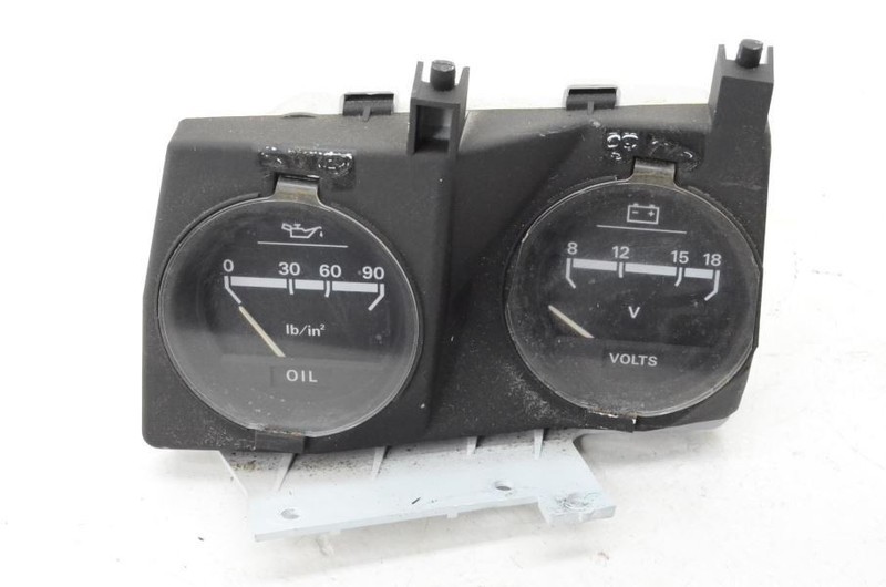 1987-1989 Nissan 300zx 2+2 Oil Pressure Volt Meter Dash Gauge