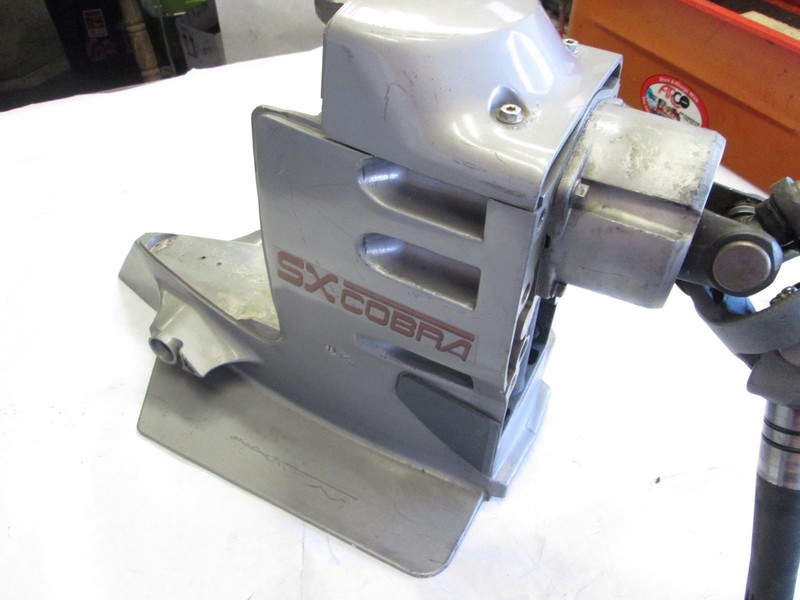 3855700 Volvo Cobra SX 3.0 4 Cyl Stern Drive Upper 1.97 Ratio Gear Case Unit