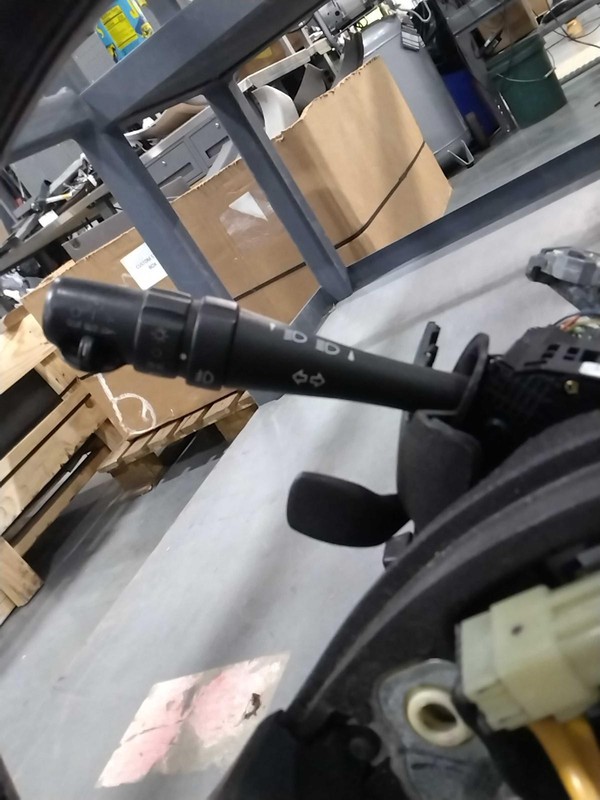 2006 Cadillac SRX Steering Column OEM White 155k Miles Power Adjustable Pedals