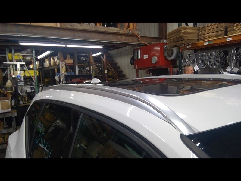 XC40 2019-2023 Right Luggage Rack 1686105