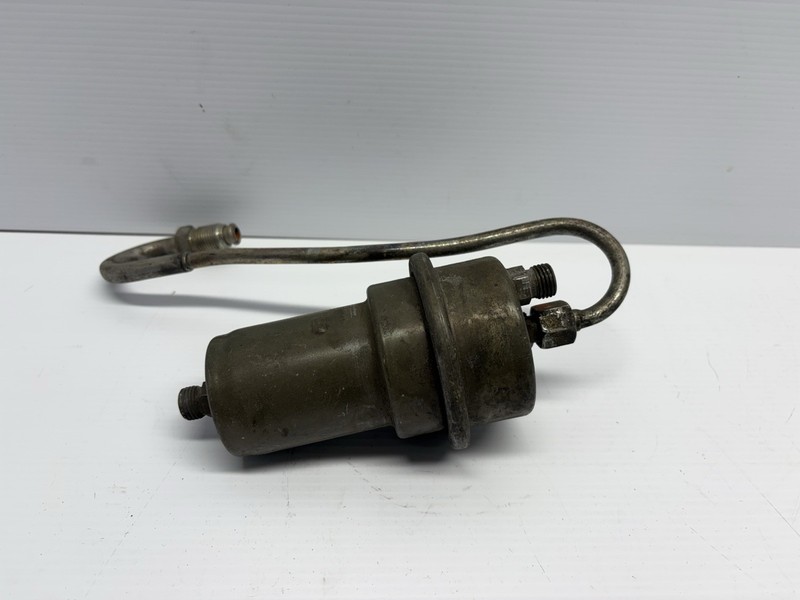 1977-1989 Porsche 930 911 Turbo Fuel Injection Fuel Accumulator 91111019702 OEM