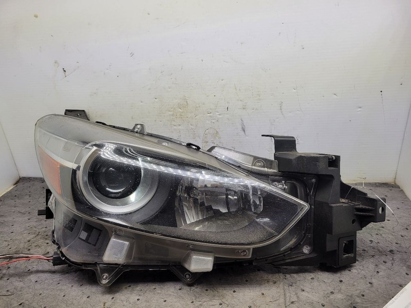 Passenger Right Headlight Halogen Fits 17-18 MAZDA 3 1720273
