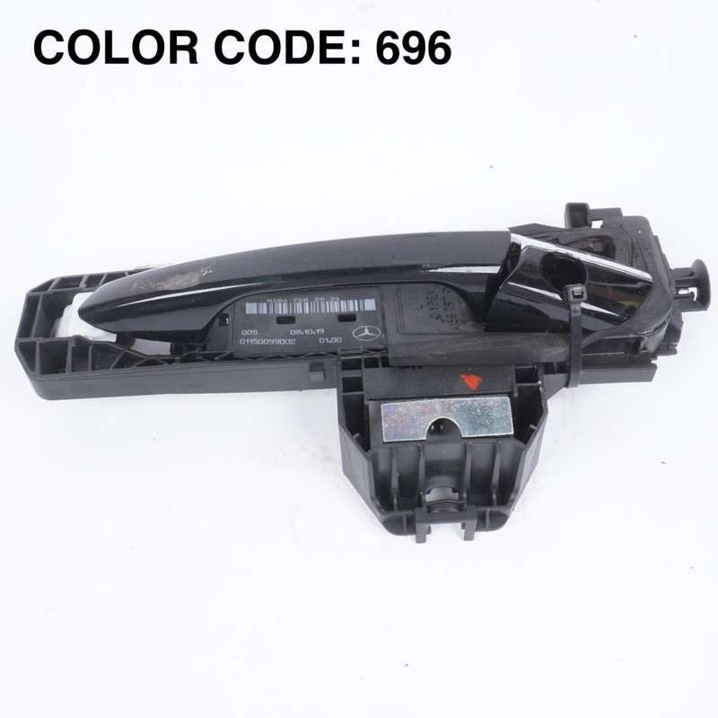 2015-2020 MERCEDES GLA250 X156 FRONT LEFT EXTERIOR DOOR HANDLE NIGHT BLACK OEM