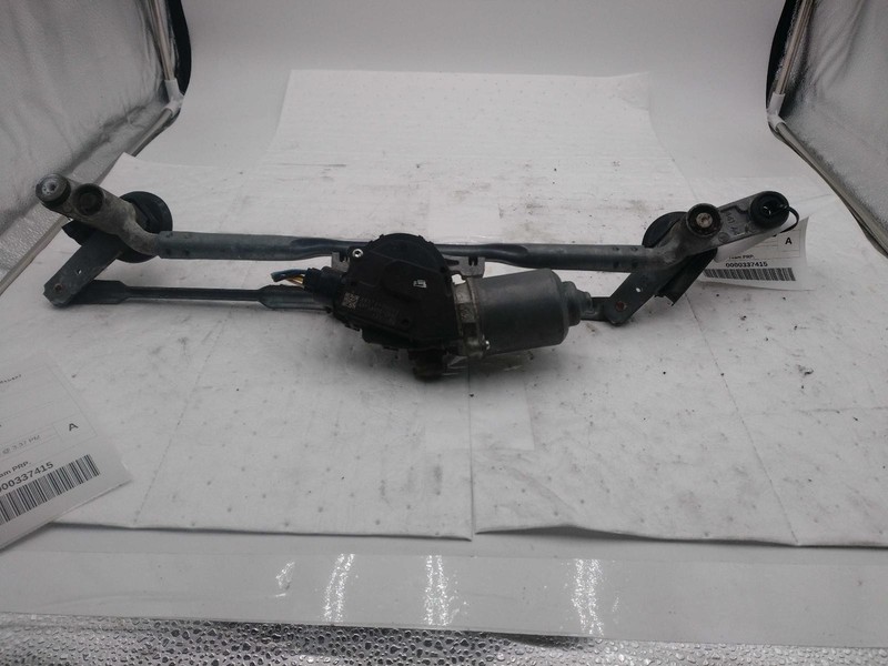 2014 Hyundai Sonata Wiper Motor OEM Black 981101U000 96K Miles