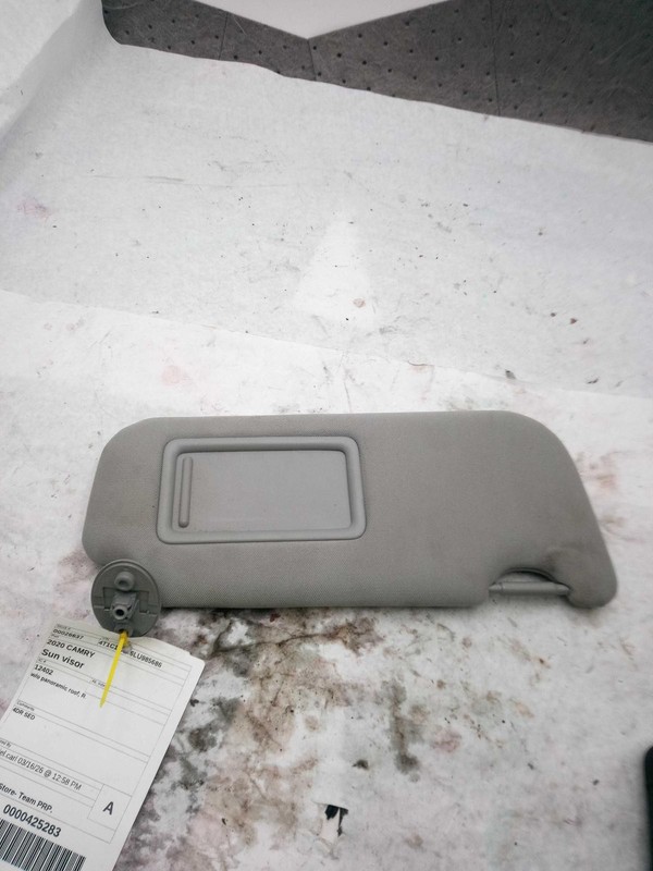 2020 Toyota Camry Grey Sun Visor OEM Used 4DR Sedan 654420 125K Miles