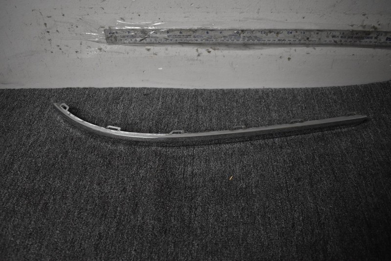 2018-2019 VOLKSWAGEN PASSAT OUTER MOLDING CHROME FACTORY OEM