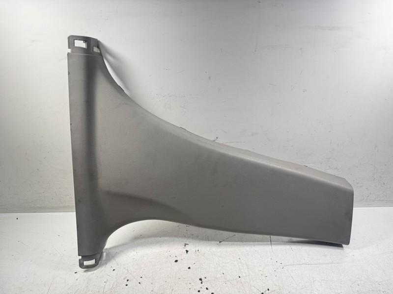 08-012 Honda Accord 4DR Garnish Assy. Right Center Pillar Gray 84121-TA0 OEM