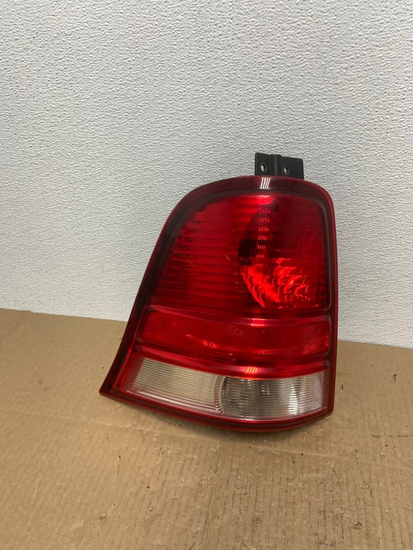 2004 to 2007 Ford Freestar Left Driver LH Side Tail Light Oem AB8244 LK