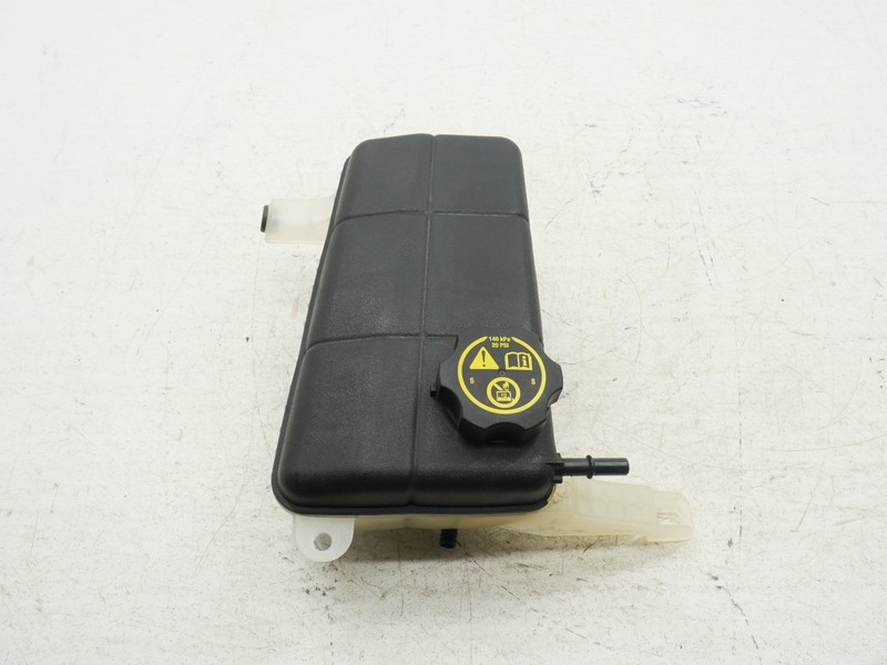 2014-2019 Chevrolet Corvette C7 Coolant Reservoir Tank Cap Assembly 22786835