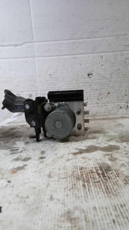 2017 INFINITI QX50 ABS Pump & Motor Assembly OEM 476606WA0C 95k Miles