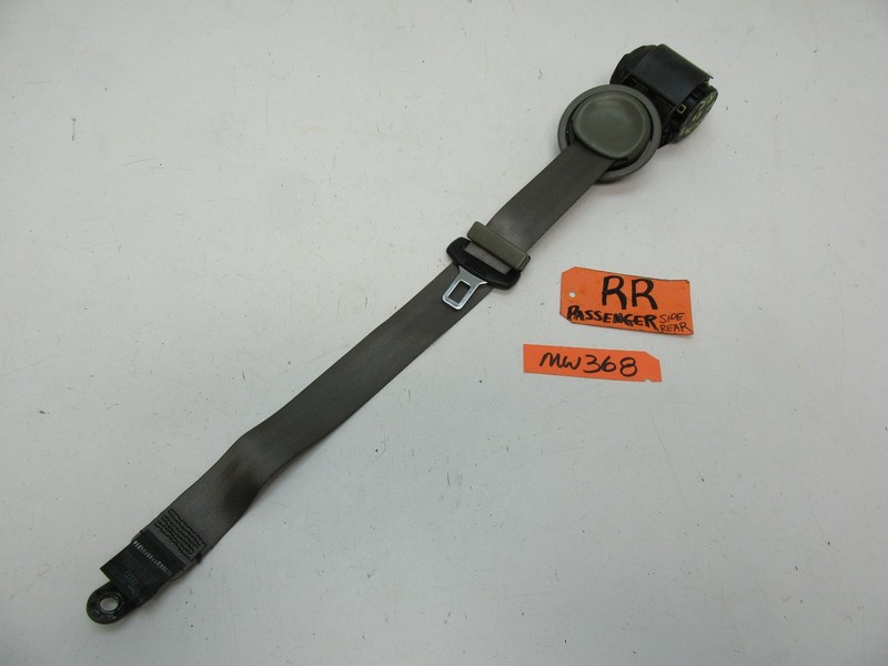 PASSENGER RIGHT REAR BACK SHOULDER SEAT BELT SEATBELT HARNESS RETRACTOR CAR RR R
