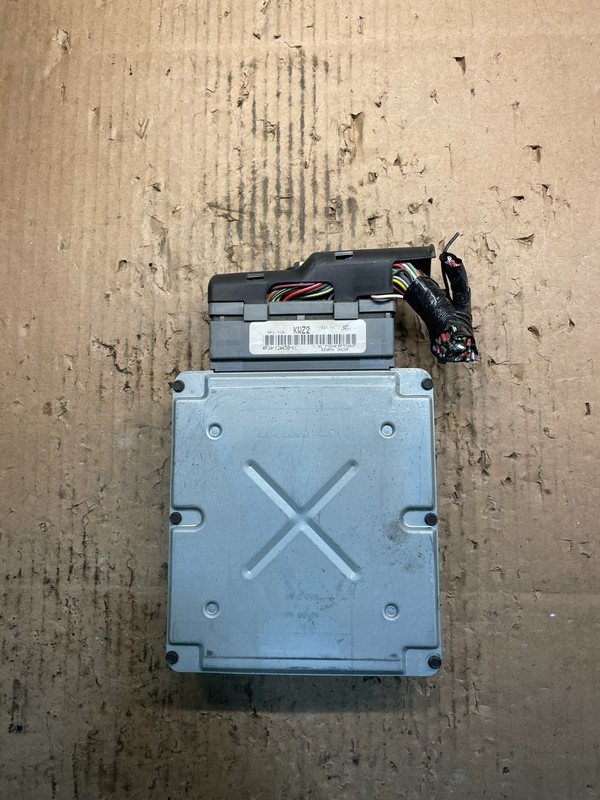 2004 Ford Mustang 3.8L Engine Control Unit ECU Computer Module u9081 DG
