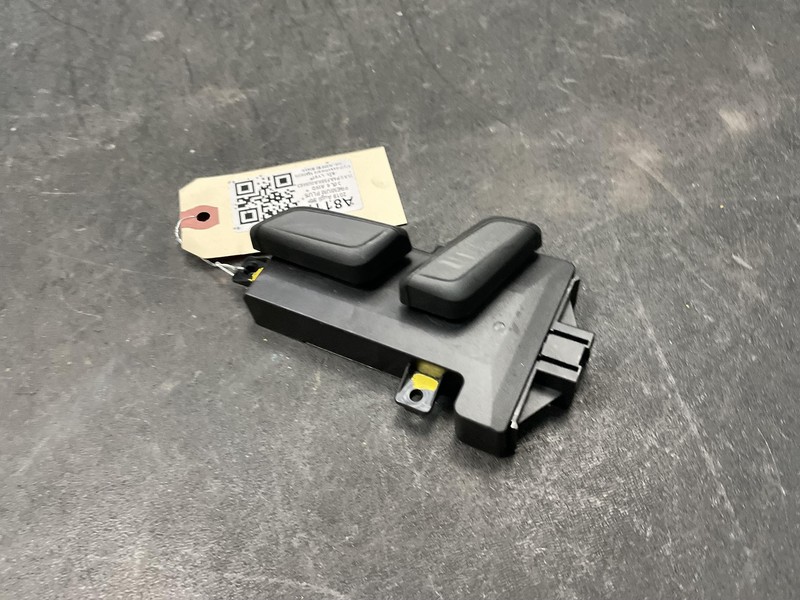 Front Left Seat Switch 2019 Audi S5 Coupe 8W0959747A 2018 2020 2021 2022
