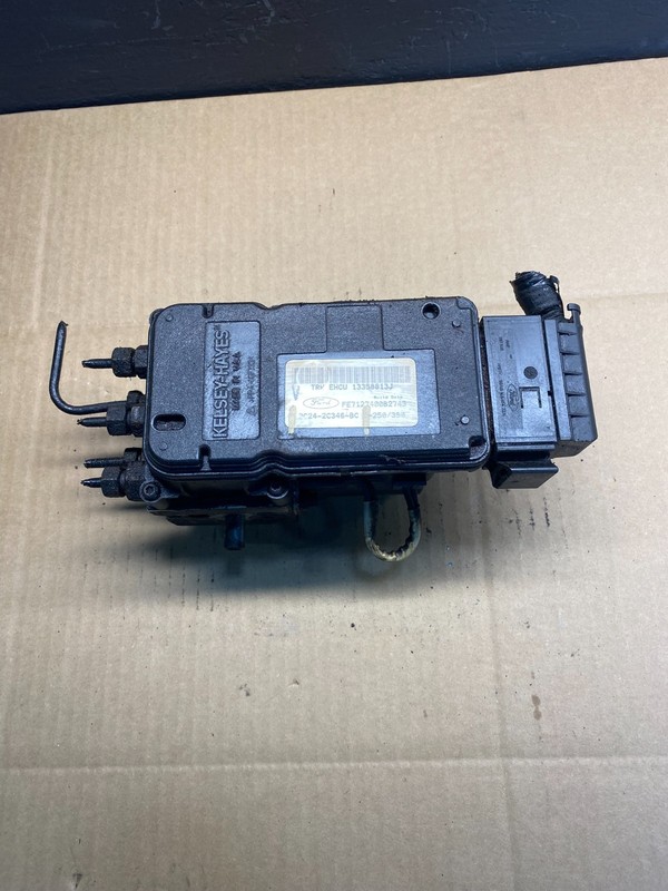 2003 2007 Ford E250 E350 Anti-Lock ABS Antilock Brake Pump AB7412 DG