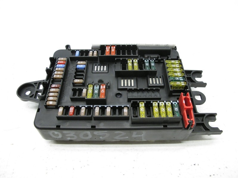 12-21 BMW F30 2 3 4 M3 M4 X5 xDRIVE POWER DISTRIBUTION JUNCTION FUSE BOX 030524