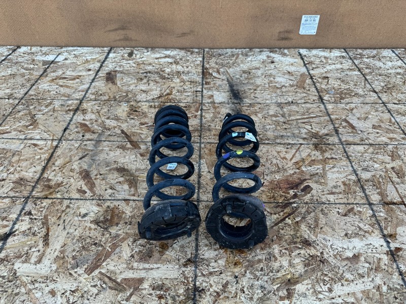 GENESIS G70 2019-2024 OEM REAR LEFT AND RIGHT COIL SPRINGS SPRING ASSEMBLY