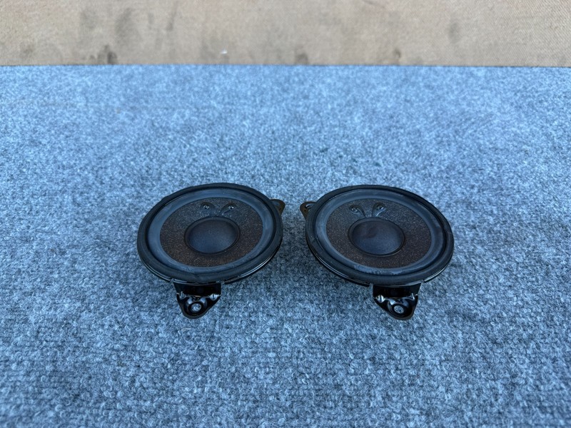 RIVIAN R1S R1T 2022-2026 OEM LEFT & RIGHT AUDIO SOUND TWEETER SPEAKER (SET)