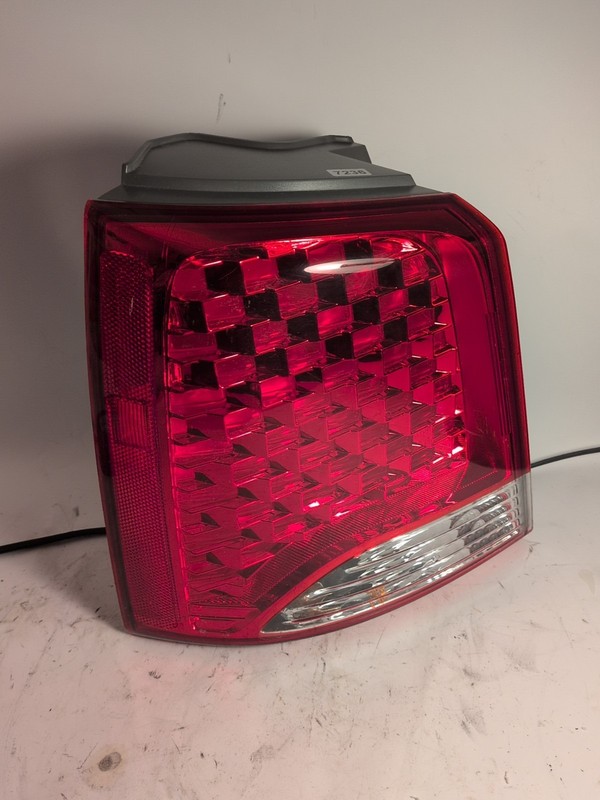 Tail Light For 2011-2013 Kia Sorento Driver Side Outer Body Mounted Halogen OEM
