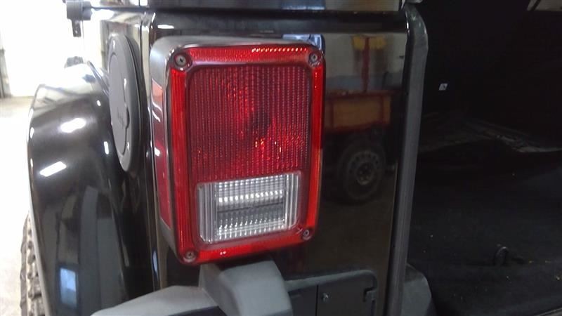 Driver Tail Light VIN W 6th Digit Jk Body Fits 07-18 WRANGLER 3369301