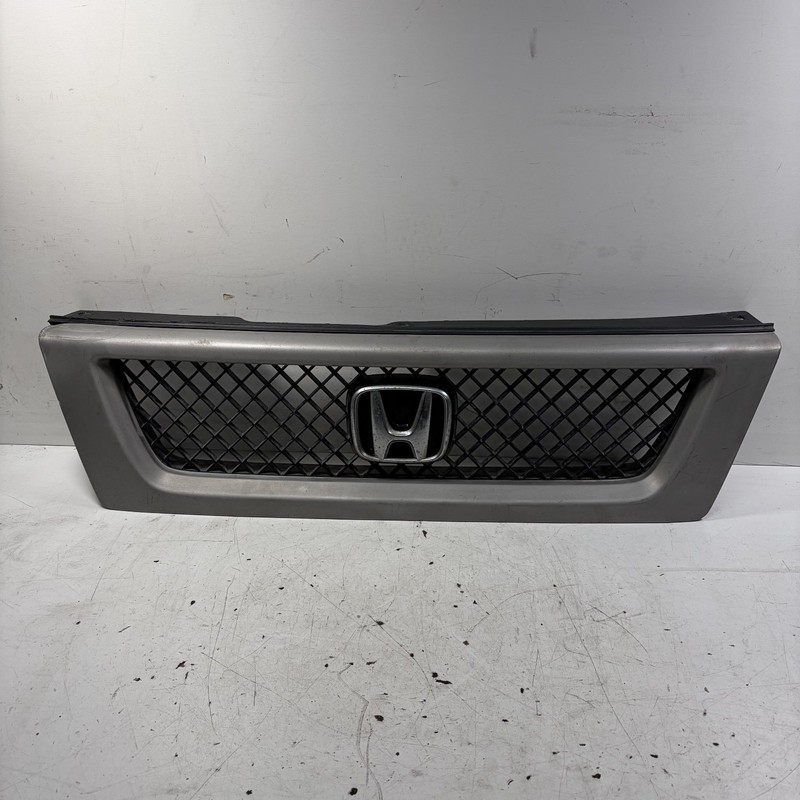 03-06 Honda Element Front Grille OEM