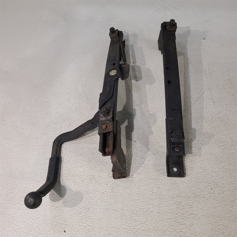 84-96 Corvette C4 Manual Seat Track Lh Or Rh Tracks Aa7457