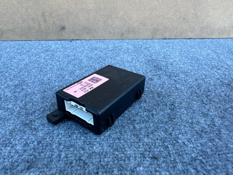 KIA STINGER 2018-2023 OEM FRONT RIGHT PASSENGER SEAT HEATER CONTROL MODULE UNIT