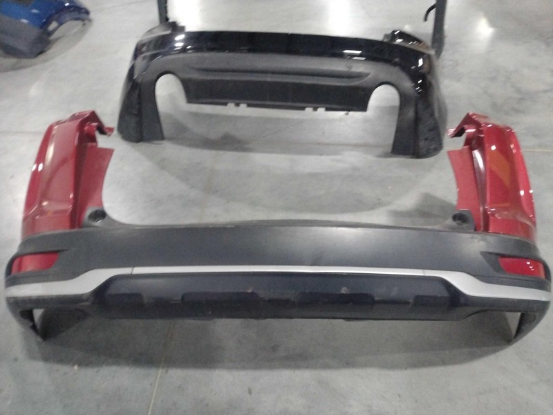 2021 Honda CR-V OEM Rear Bumper Assembly Red Good Condition 31000 Miles