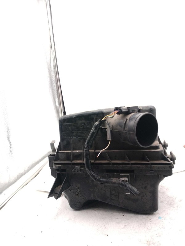 2015 Toyota Camry Air Cleaner Assembly OEM 2.5L Red 125K Miles NJ25-27623